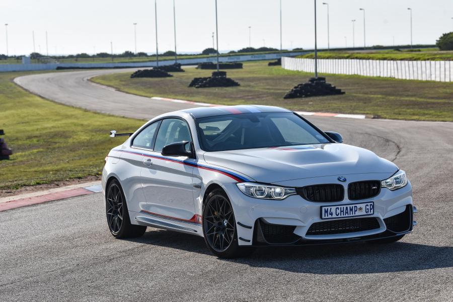  BMW M4 Coupe DTM Champion Edition 2017 года  (ZA) (фото 12 из 40)